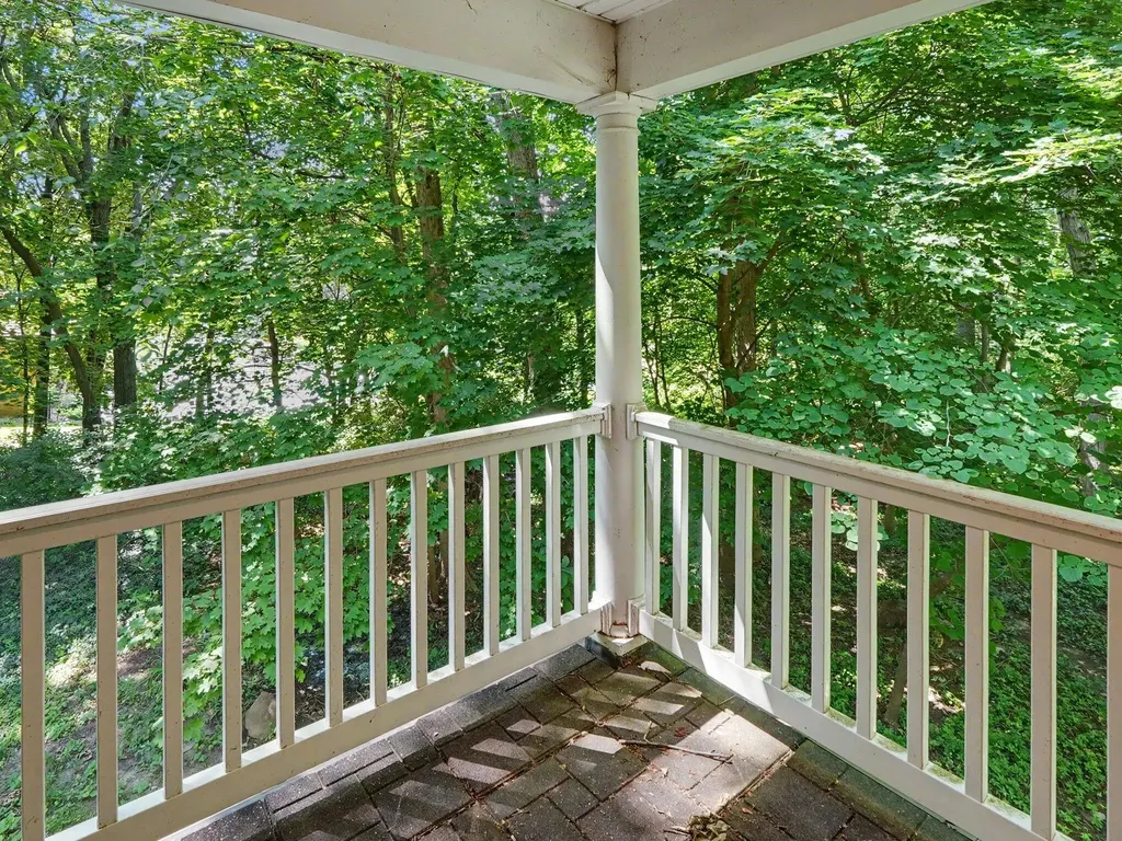 800 W Willis Road York Charter Township MI 48176