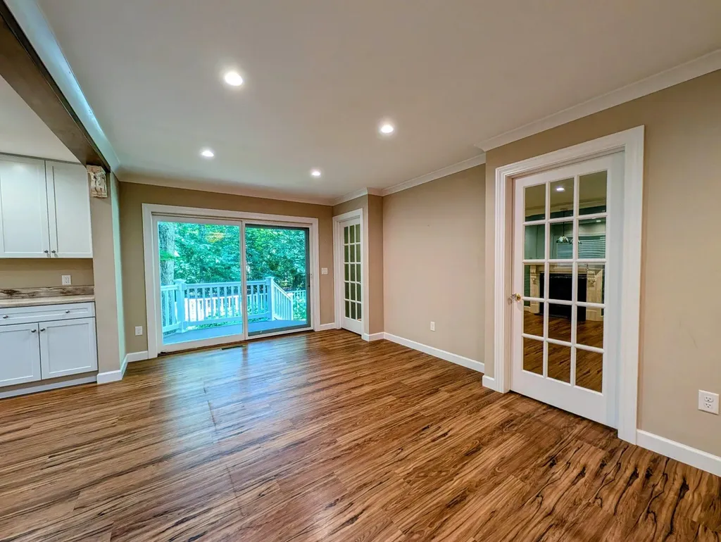 800 W Willis Road York Charter Township MI 48176