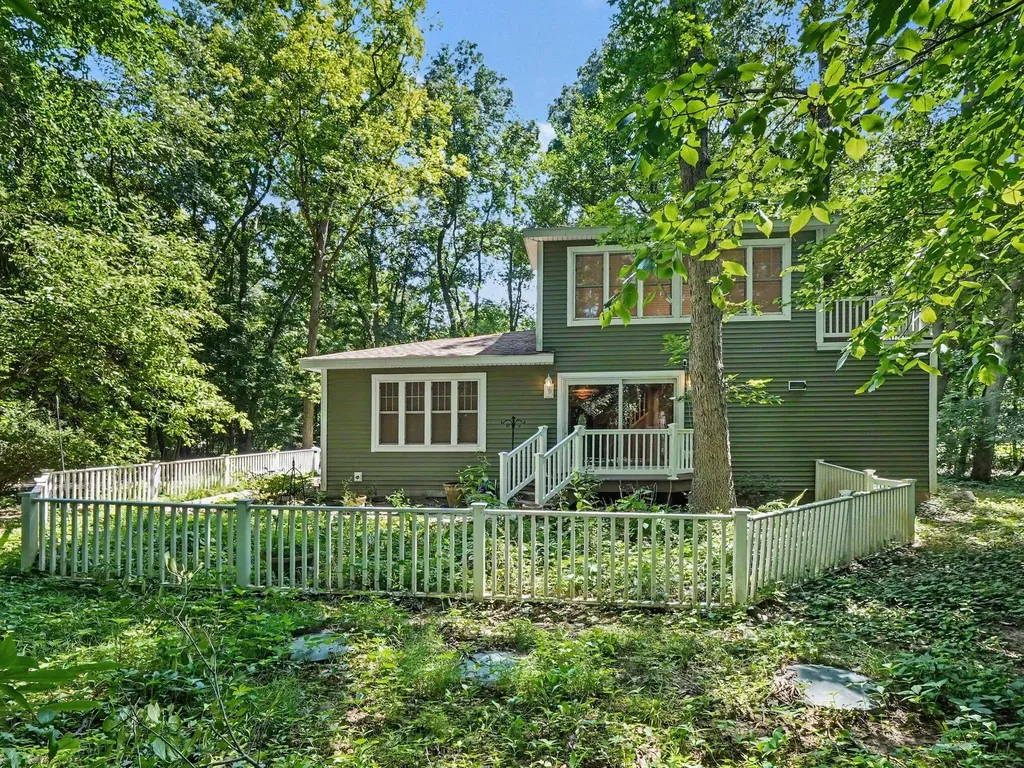 800 W Willis Road York Charter Township MI 48176