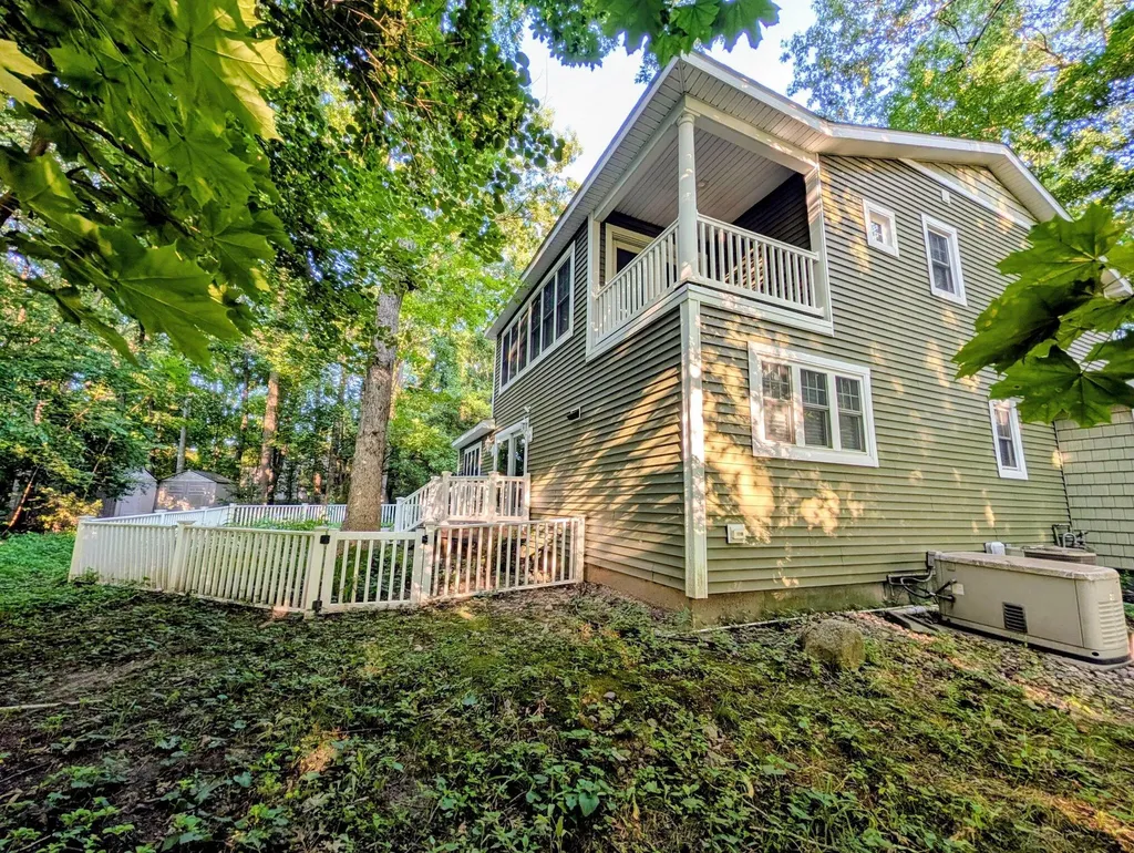 800 W Willis Road York Charter Township MI 48176