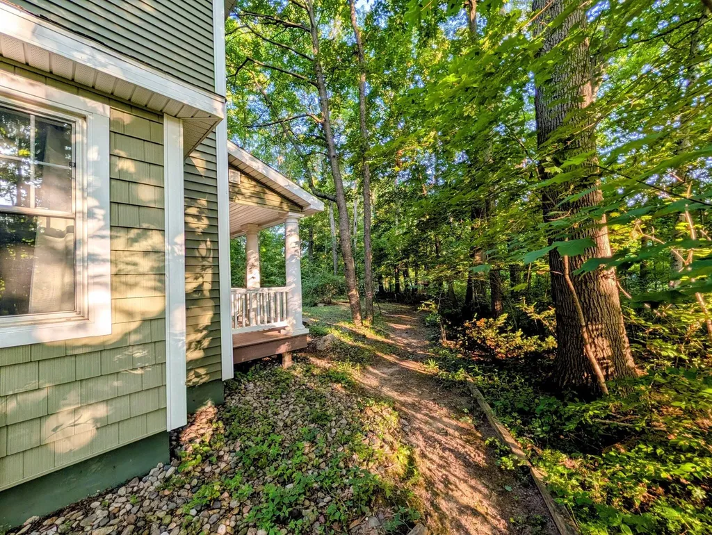 800 W Willis Road York Charter Township MI 48176