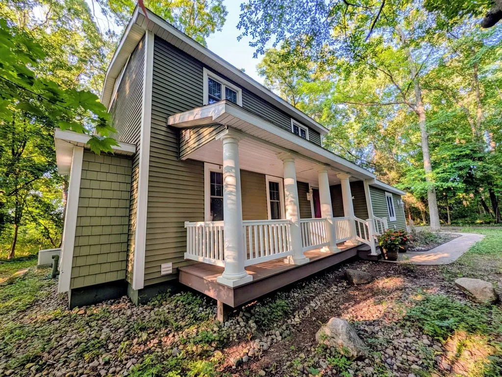 800 W Willis Road York Charter Township MI 48176