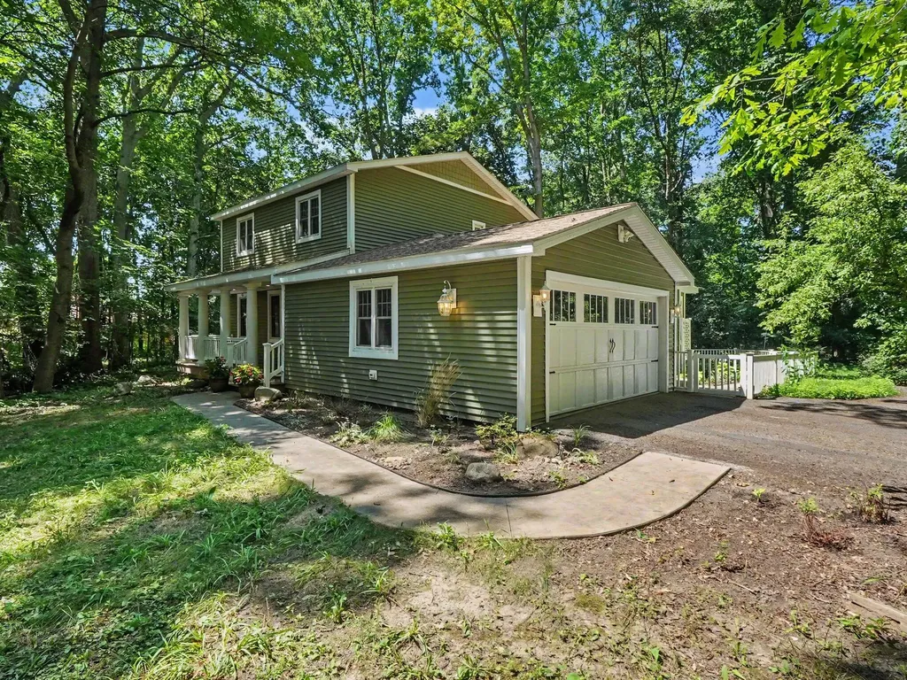 800 W Willis Road York Charter Township MI 48176