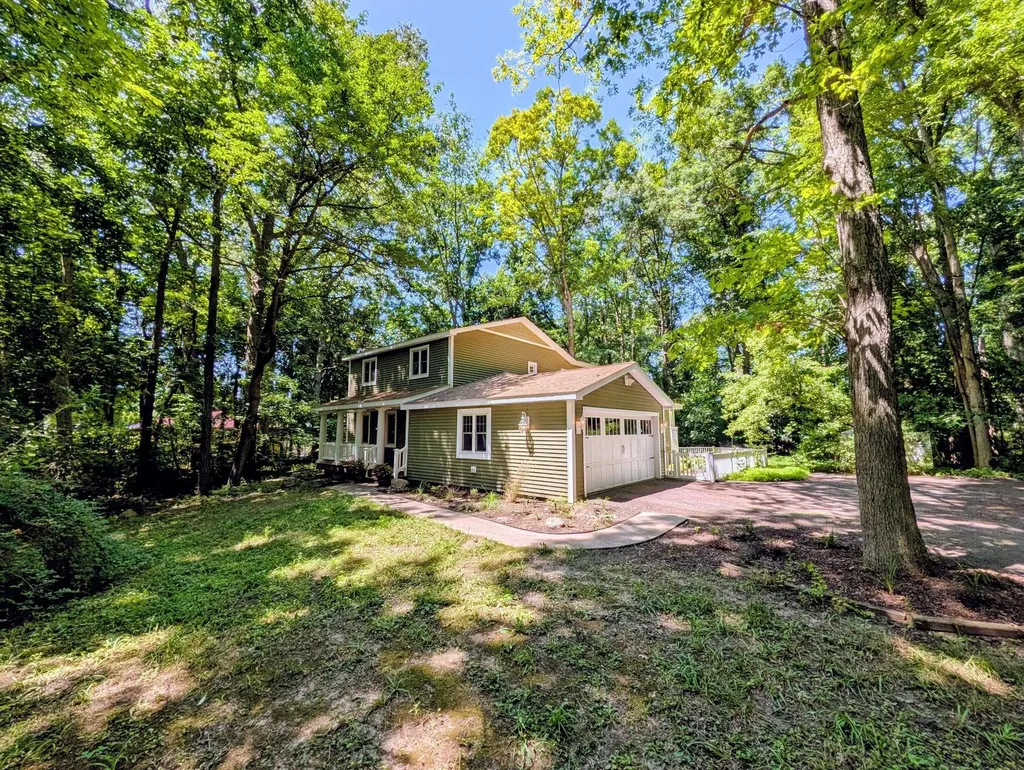 800 W Willis Road York Charter Township MI 48176