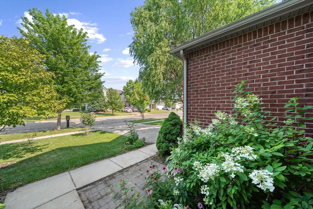 816 King Fisher Street Milan City MI 48160