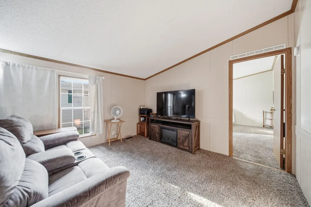 510 Missouri River Court Adrian City MI 49221
