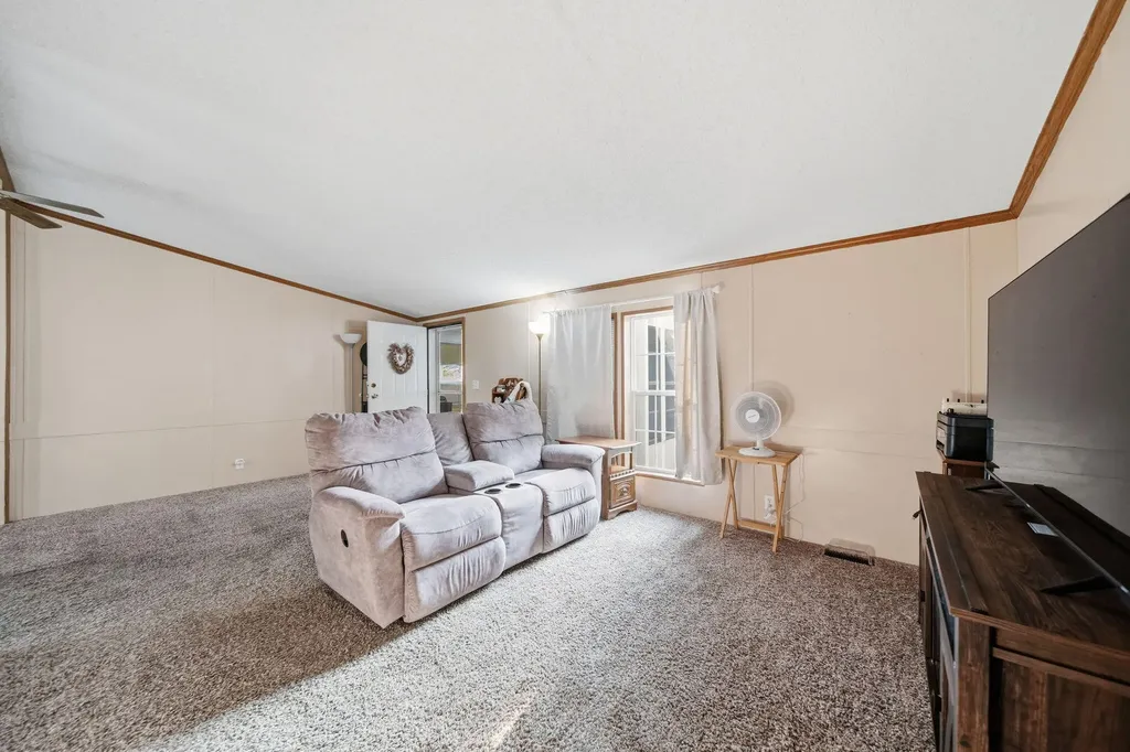 510 Missouri River Court Adrian City MI 49221