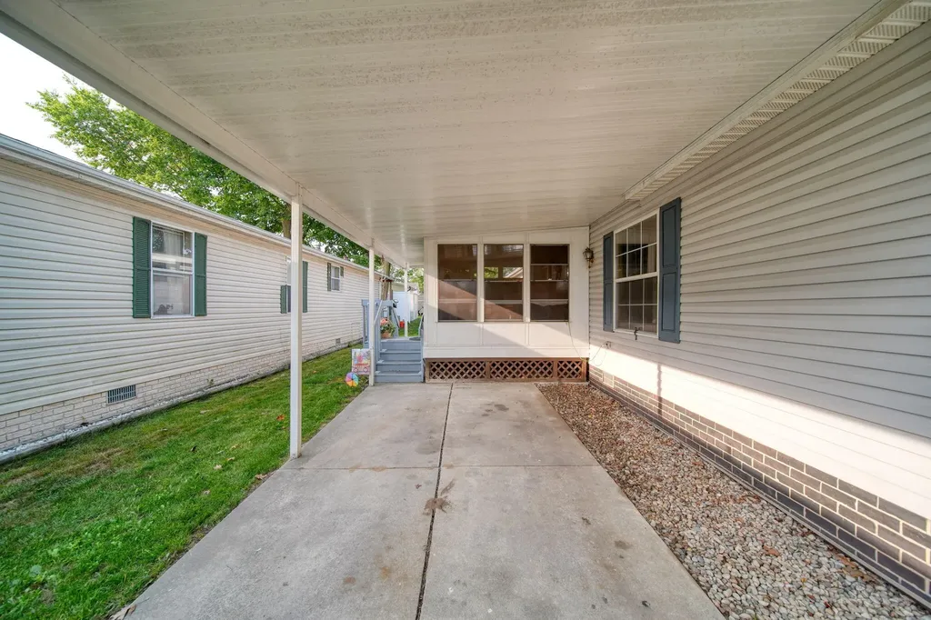 510 Missouri River Court Adrian City MI 49221