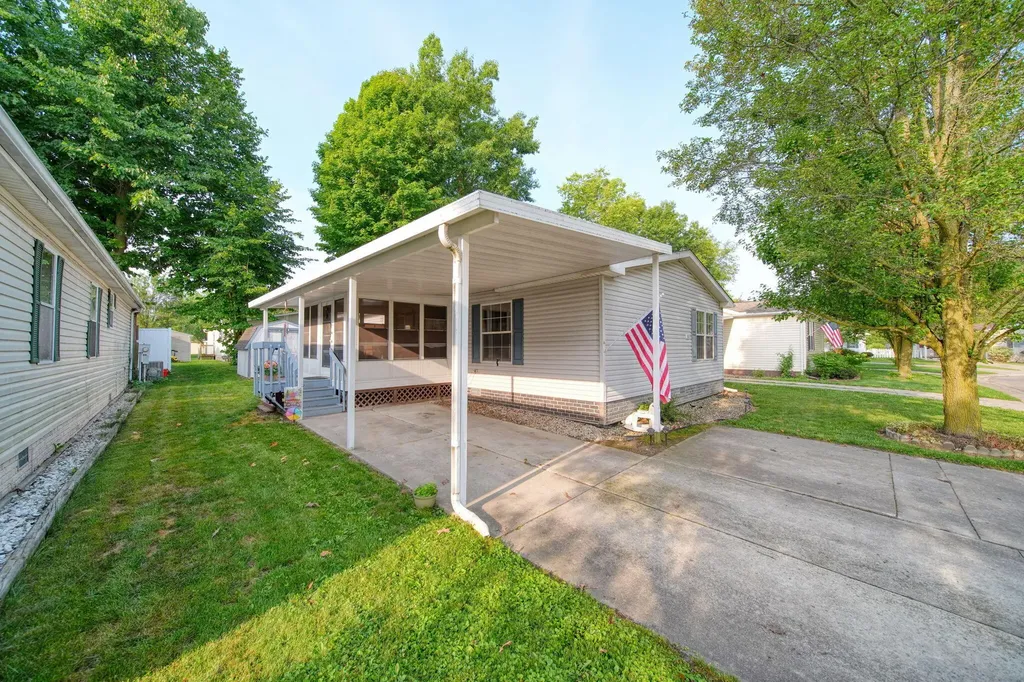 510 Missouri River Court Adrian City MI 49221
