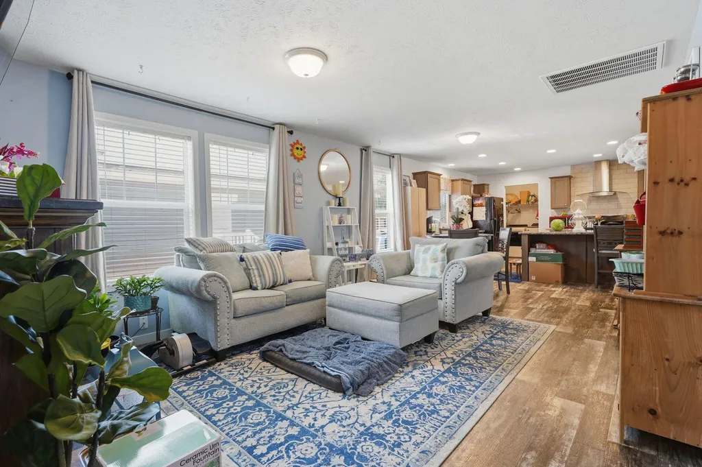 6771 J.r. Drive Oshtemo Charter Township MI 49009