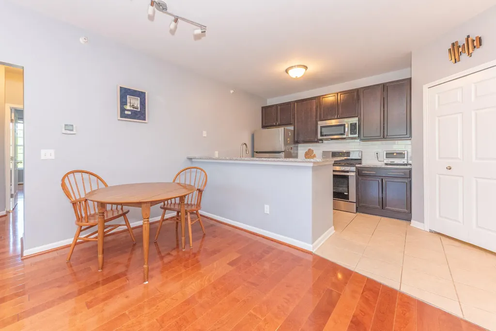 1042 W Summerfield Glen Circle Scio Township MI 48103