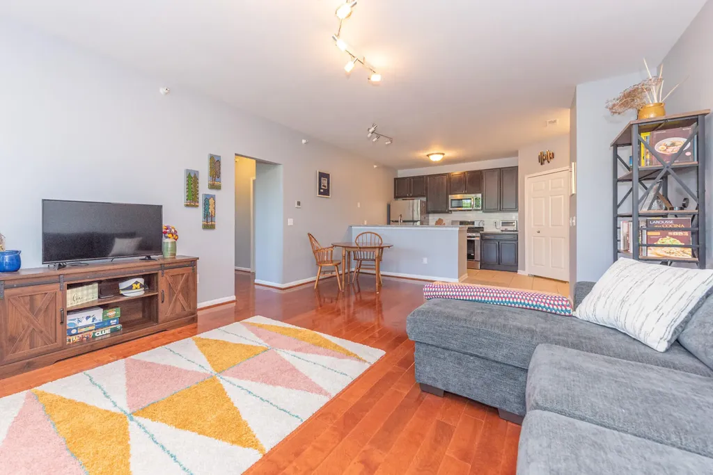 1042 W Summerfield Glen Circle Scio Township MI 48103