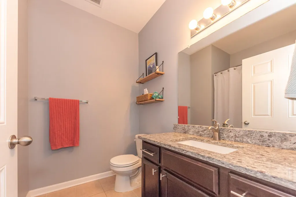 1042 W Summerfield Glen Circle Scio Township MI 48103