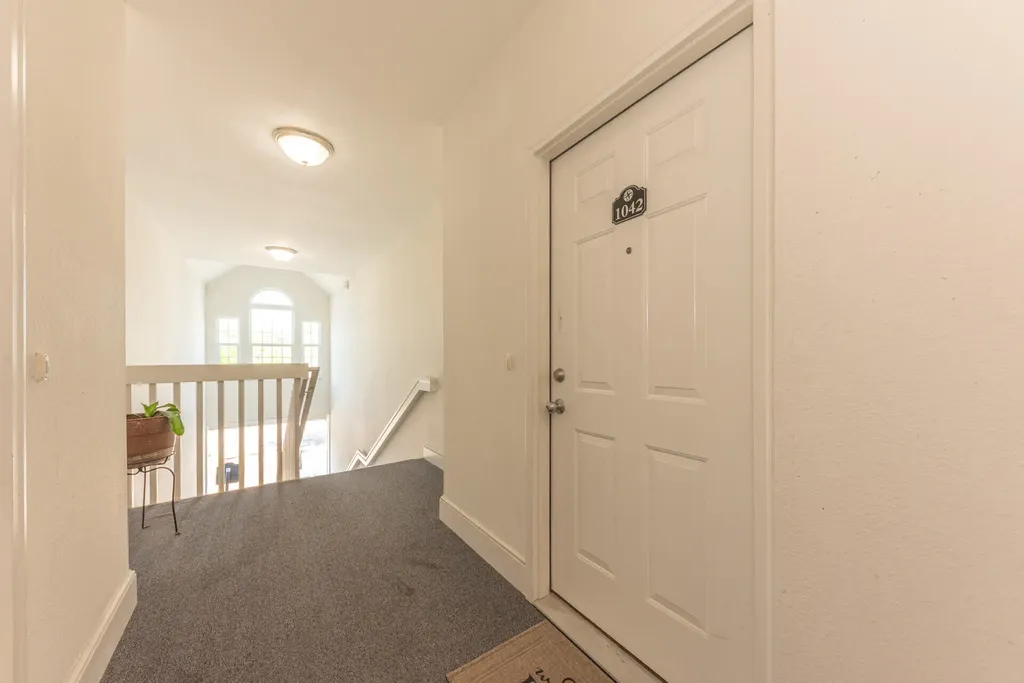 1042 W Summerfield Glen Circle Scio Township MI 48103