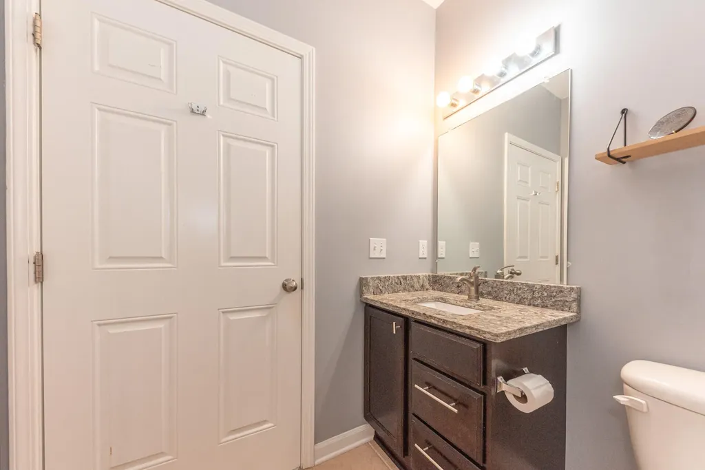 1042 W Summerfield Glen Circle Scio Township MI 48103