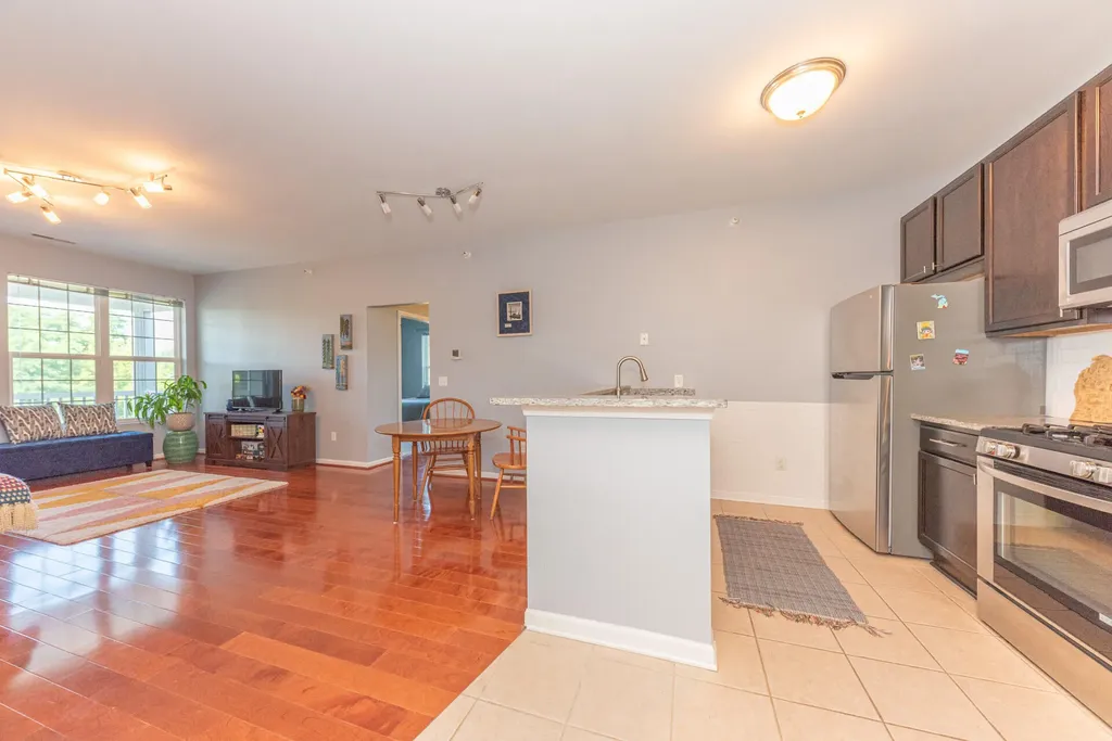 1042 W Summerfield Glen Circle Scio Township MI 48103