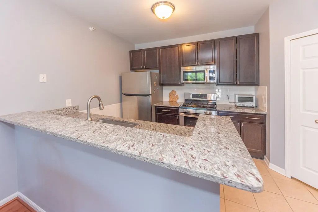 1042 W Summerfield Glen Circle Scio Township MI 48103