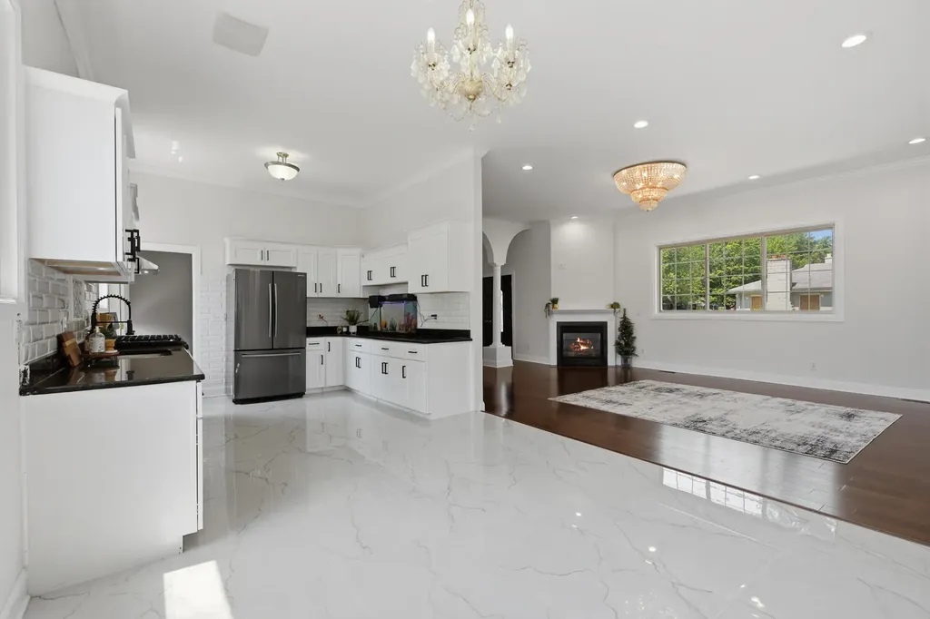 8336 Nightingale Street Dearborn Heights City MI 48127