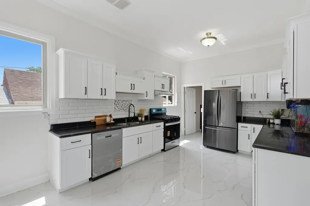 8336 Nightingale Street Dearborn Heights City MI 48127