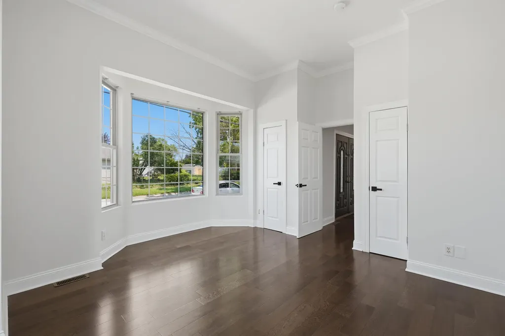 8336 Nightingale Street Dearborn Heights City MI 48127