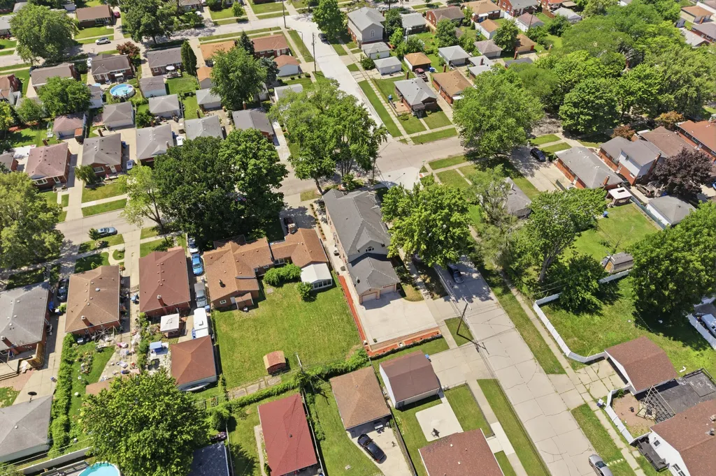 8336 Nightingale Street Dearborn Heights City MI 48127