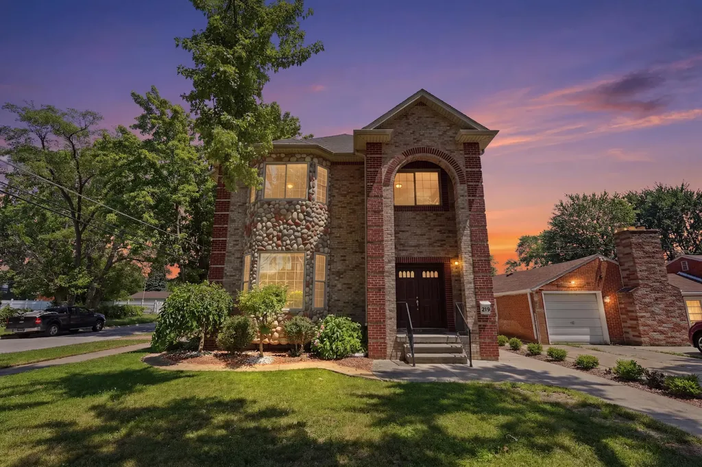 8336 Nightingale Street Dearborn Heights City MI 48127