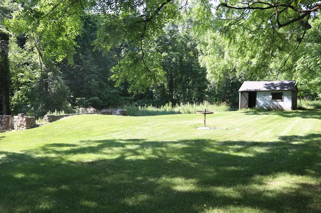 6310 Shappie Road Independence Charter Township MI 48348