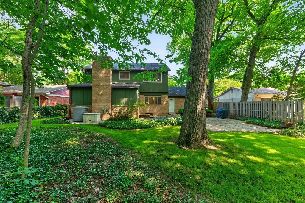 3357 Tacoma Circle Ann Arbor City MI 48108