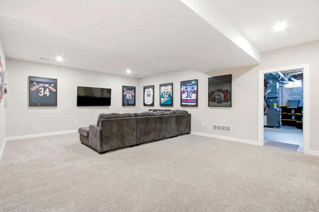 23070 Meadowlark Street Oak Park City MI 48237