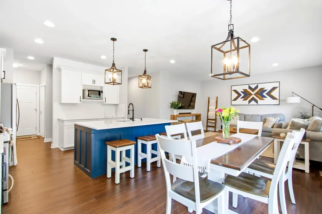 23070 Meadowlark Street Oak Park City MI 48237