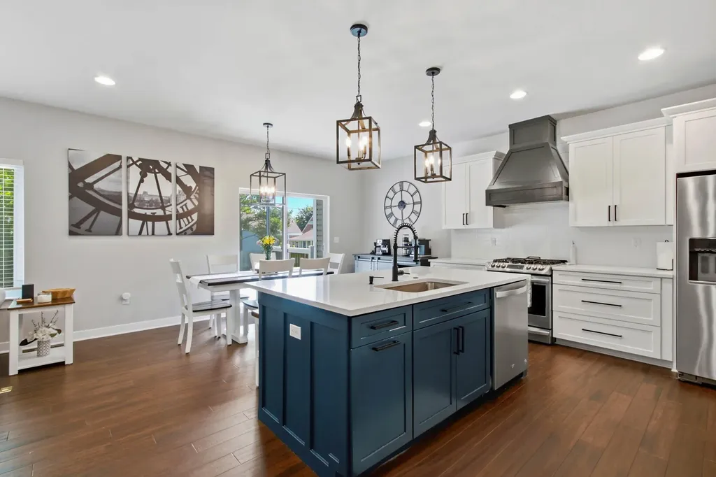 23070 Meadowlark Street Oak Park City MI 48237