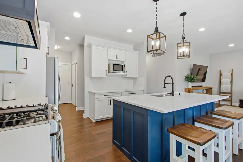 23070 Meadowlark Street Oak Park City MI 48237