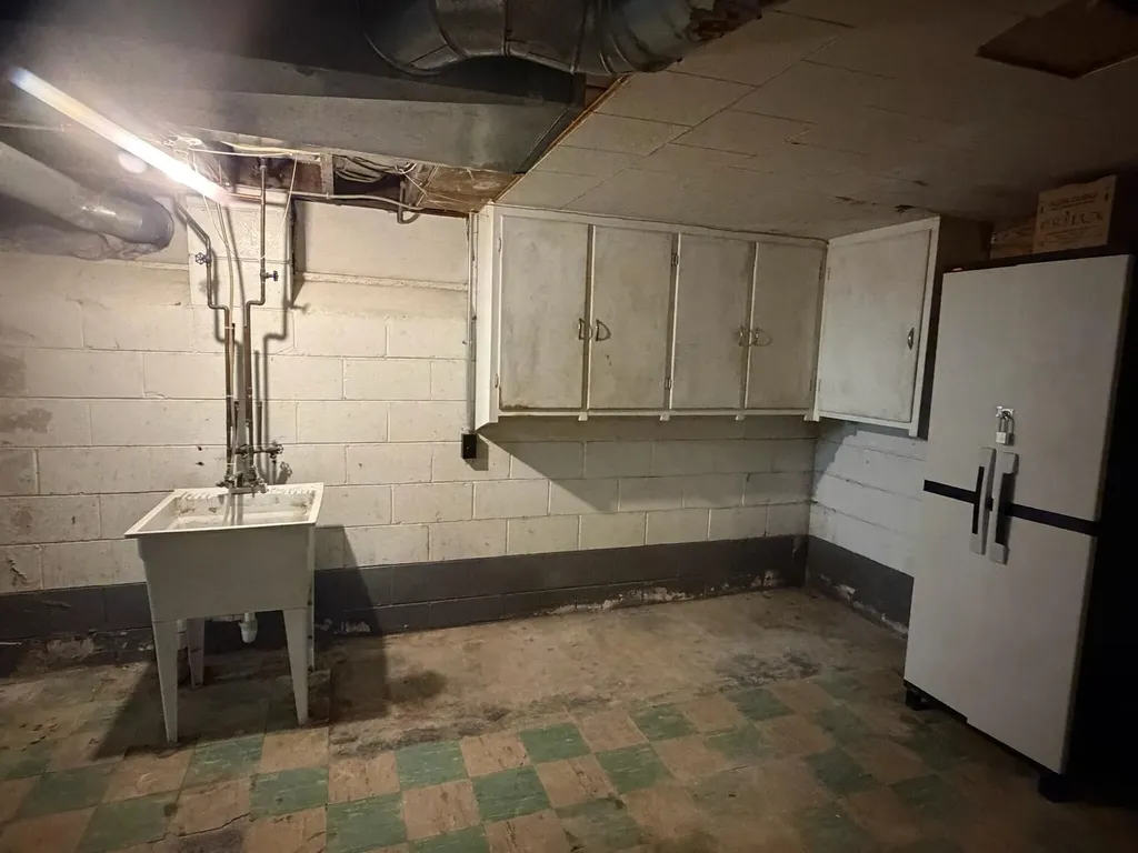 26431 Sunningdale Drive Inkster City MI 48141