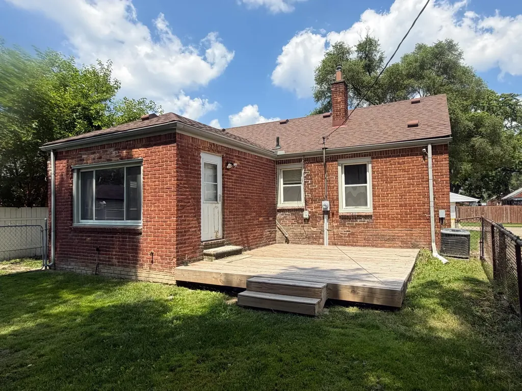 26431 Sunningdale Drive Inkster City MI 48141