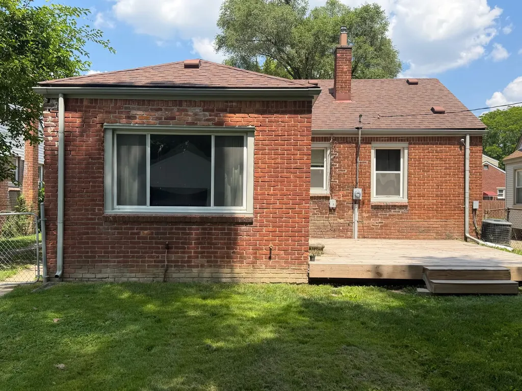 26431 Sunningdale Drive Inkster City MI 48141