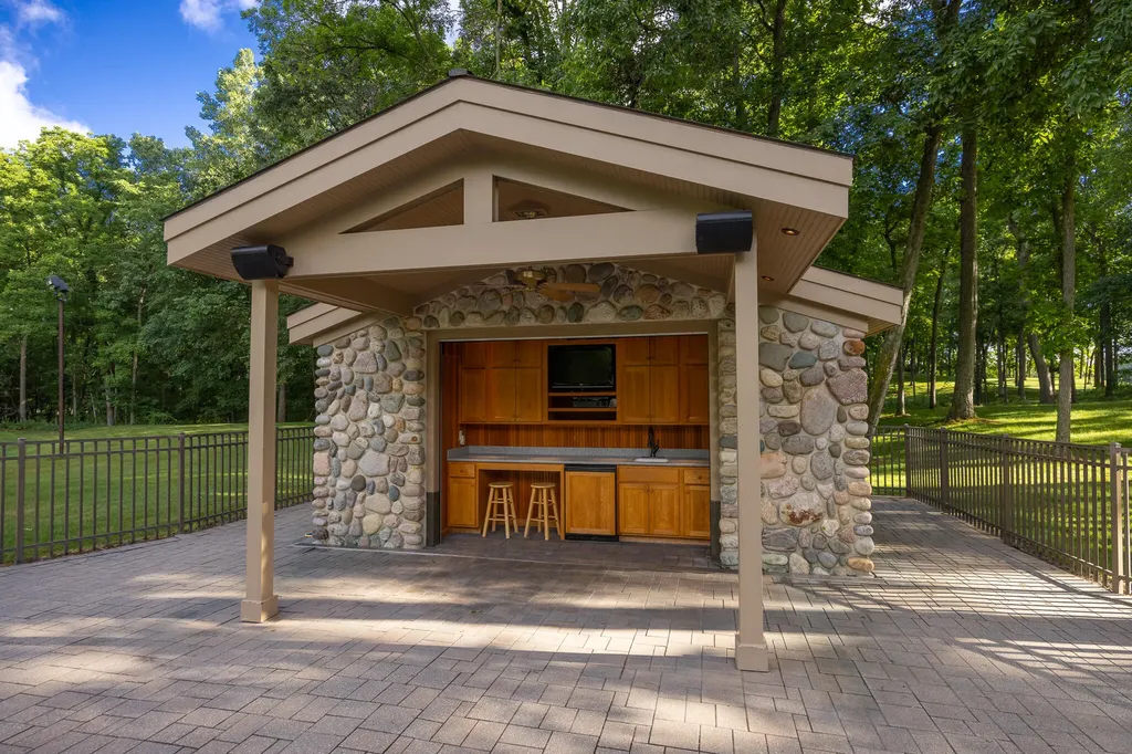 10750 Koebbe Road Freedom Township MI 48158
