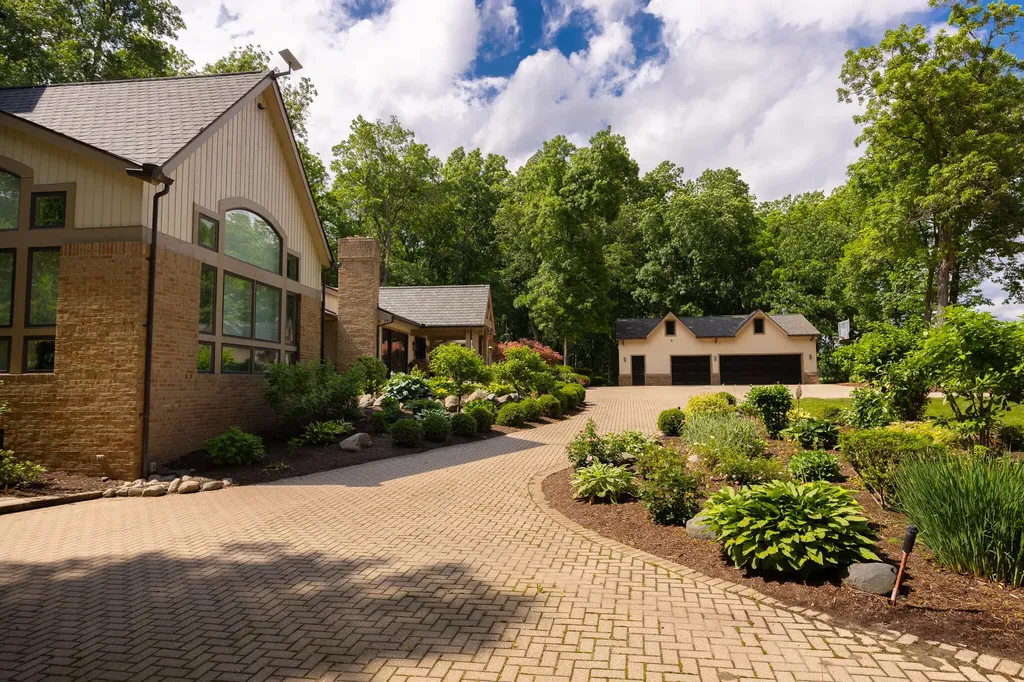 10750 Koebbe Road Freedom Township MI 48158