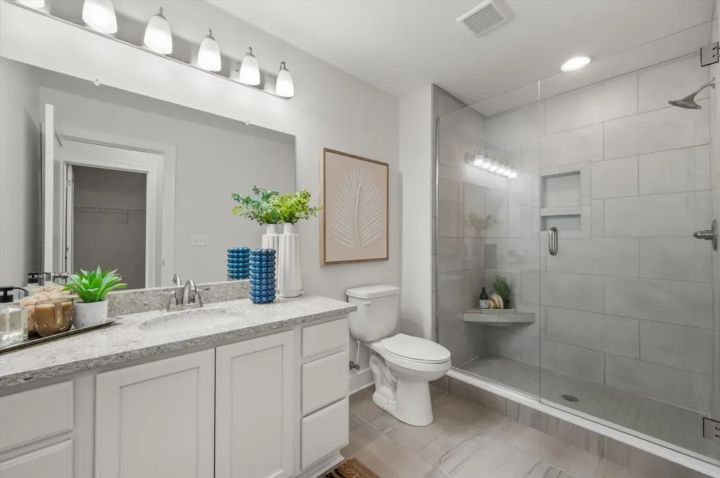 2557 W Towne Street Ann Arbor City MI 48103
