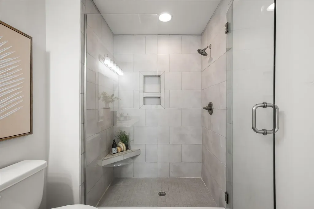 2557 W Towne Street Ann Arbor City MI 48103