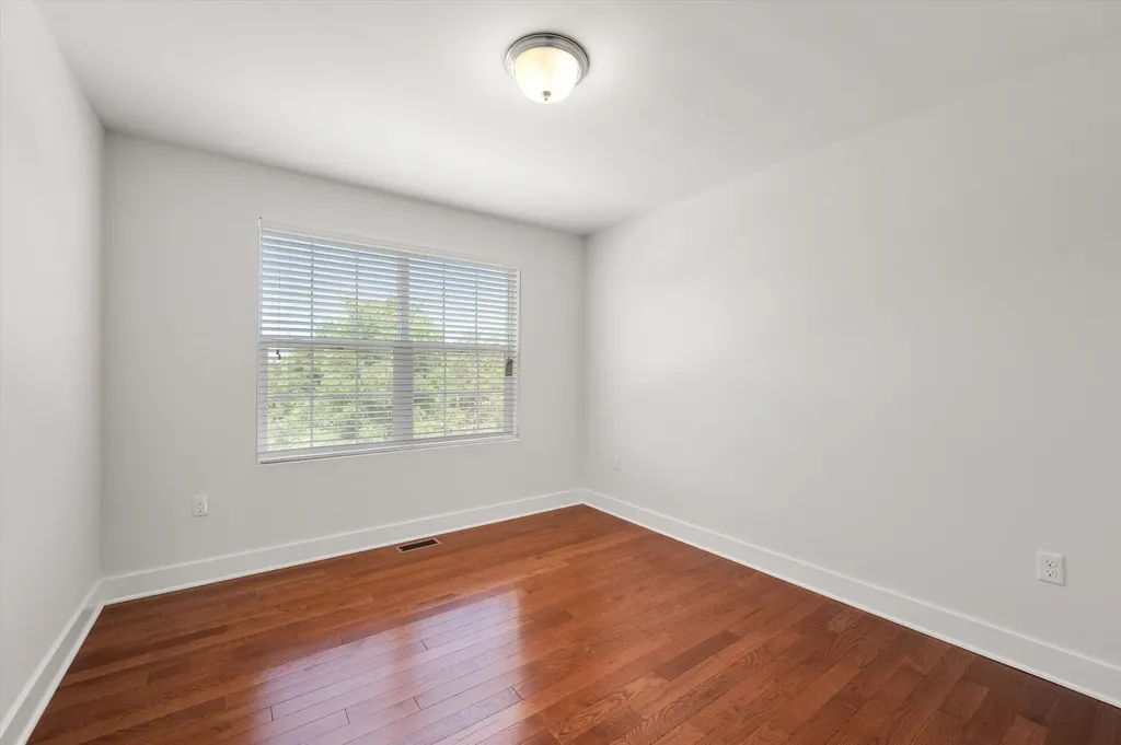 2557 W Towne Street Ann Arbor City MI 48103