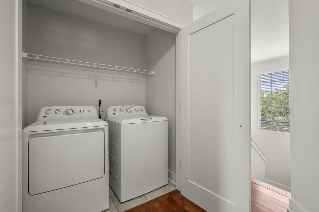 2557 W Towne Street Ann Arbor City MI 48103