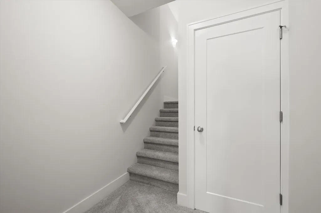 2557 W Towne Street Ann Arbor City MI 48103