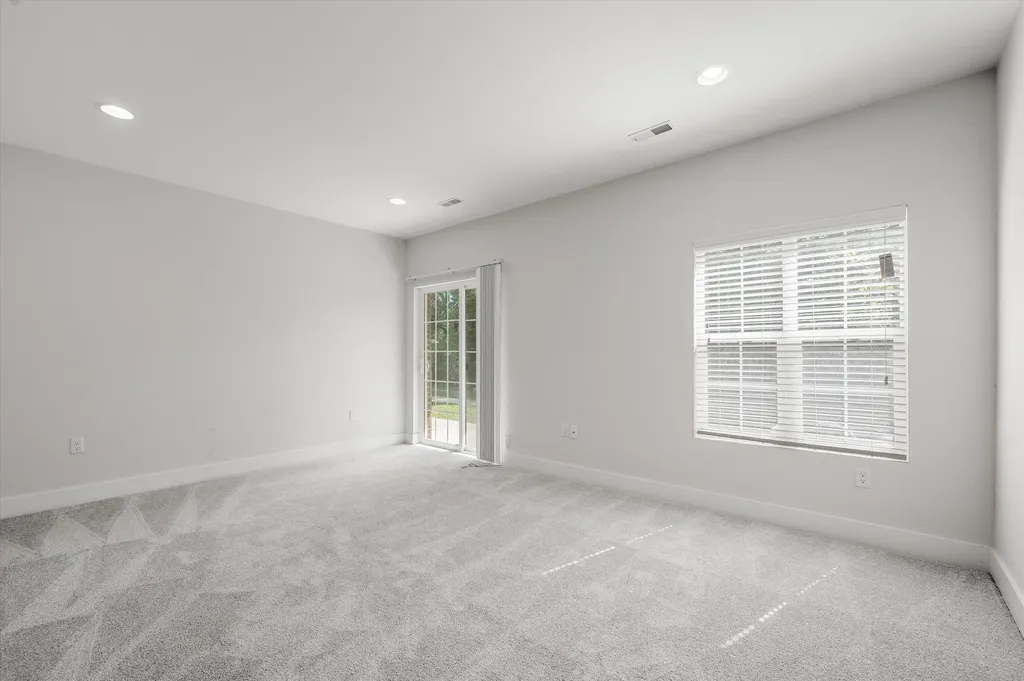 2557 W Towne Street Ann Arbor City MI 48103