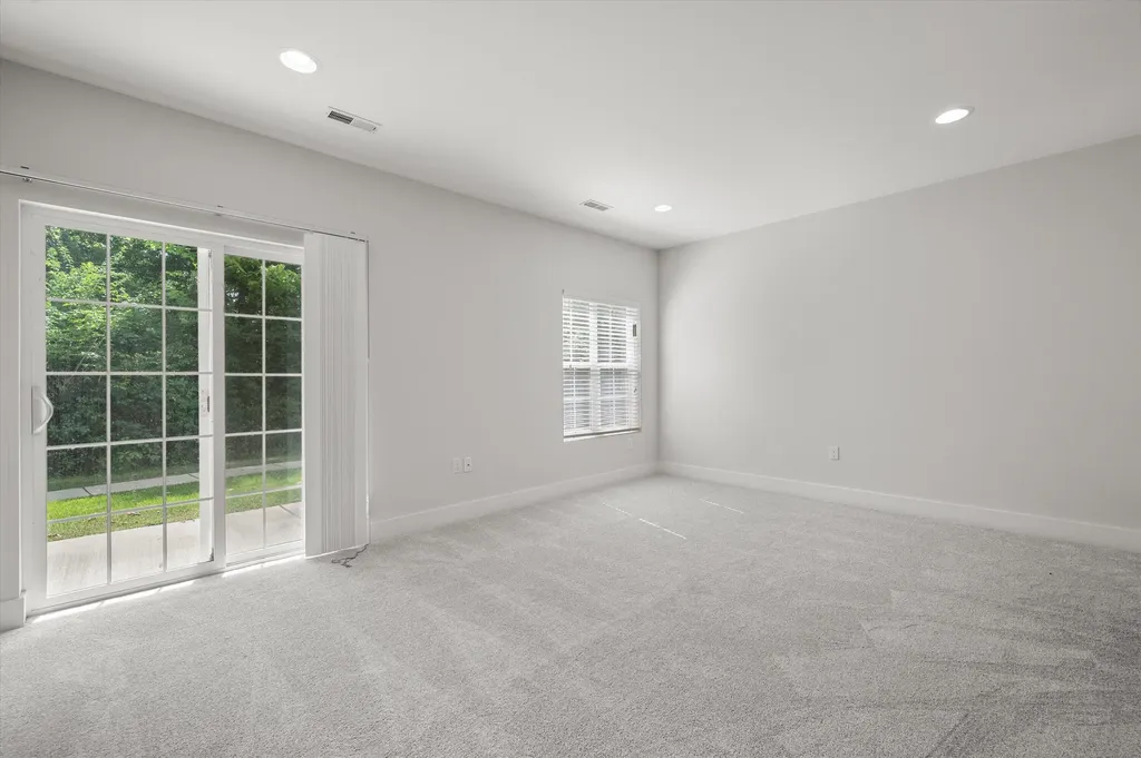 2557 W Towne Street Ann Arbor City MI 48103