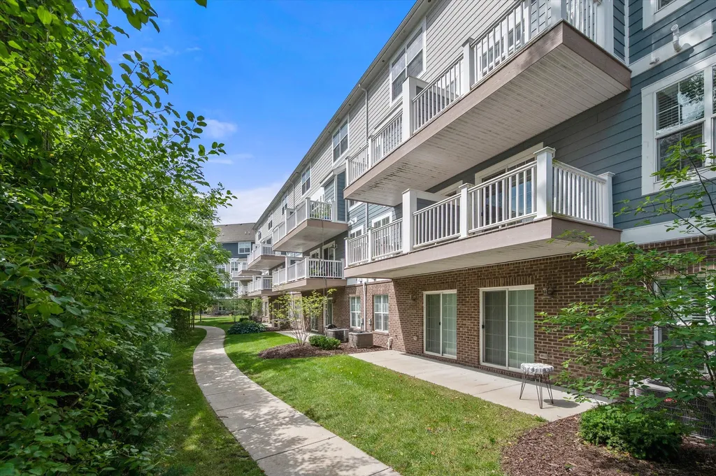 2557 W Towne Street Ann Arbor City MI 48103