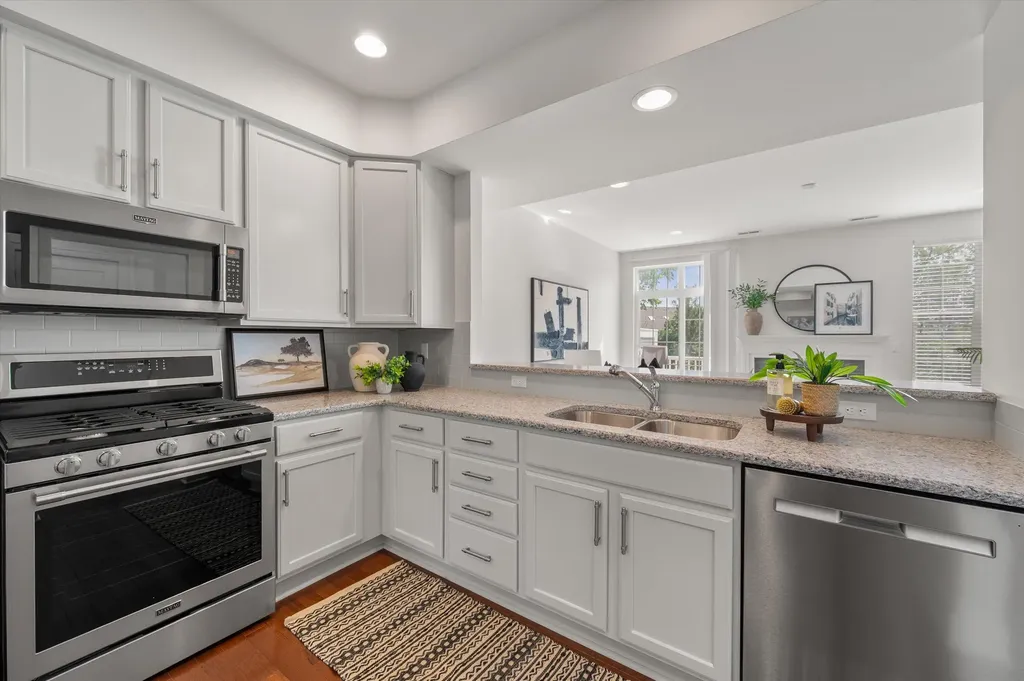 2557 W Towne Street Ann Arbor City MI 48103