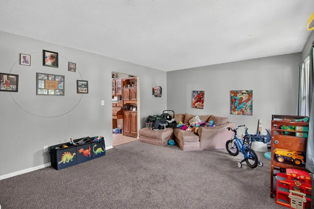 3015 John Glenn Drive Blackman Charter Township MI 49201