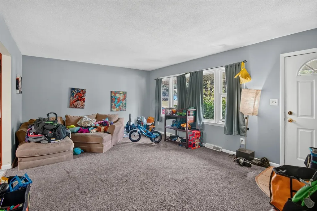 3015 John Glenn Drive Blackman Charter Township MI 49201
