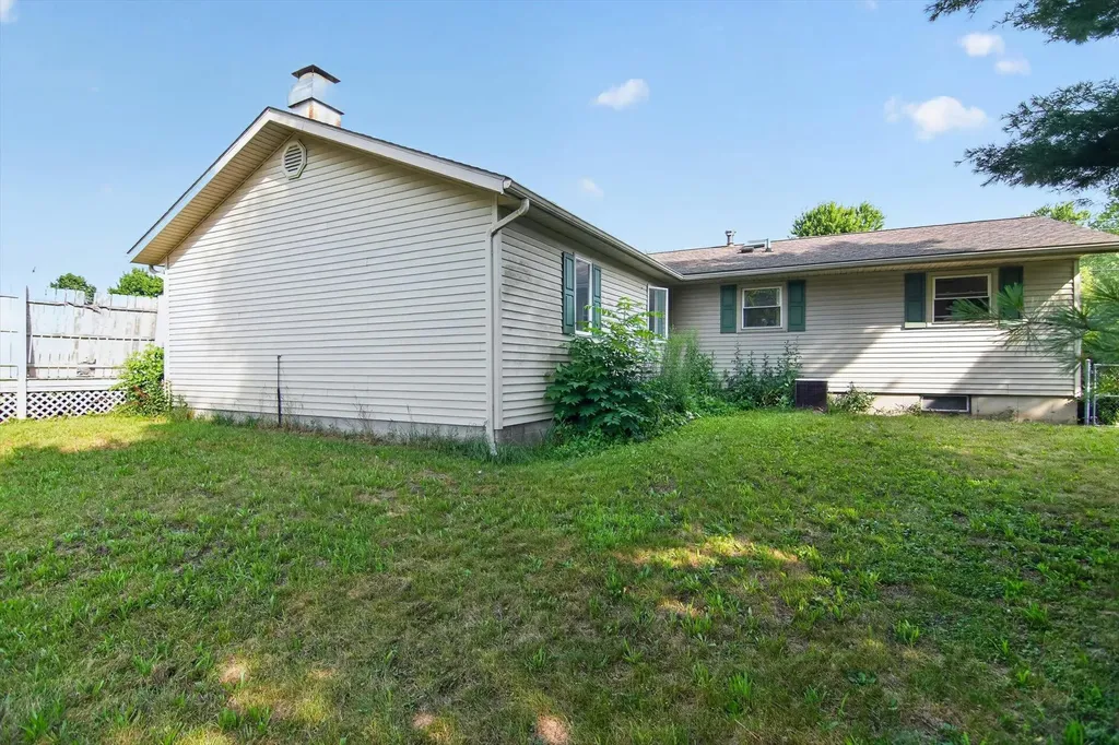 3015 John Glenn Drive Blackman Charter Township MI 49201