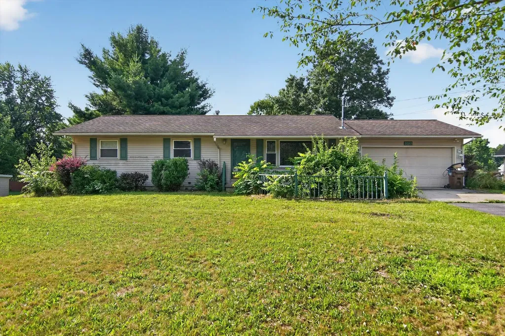 3015 John Glenn Drive Blackman Charter Township MI 49201